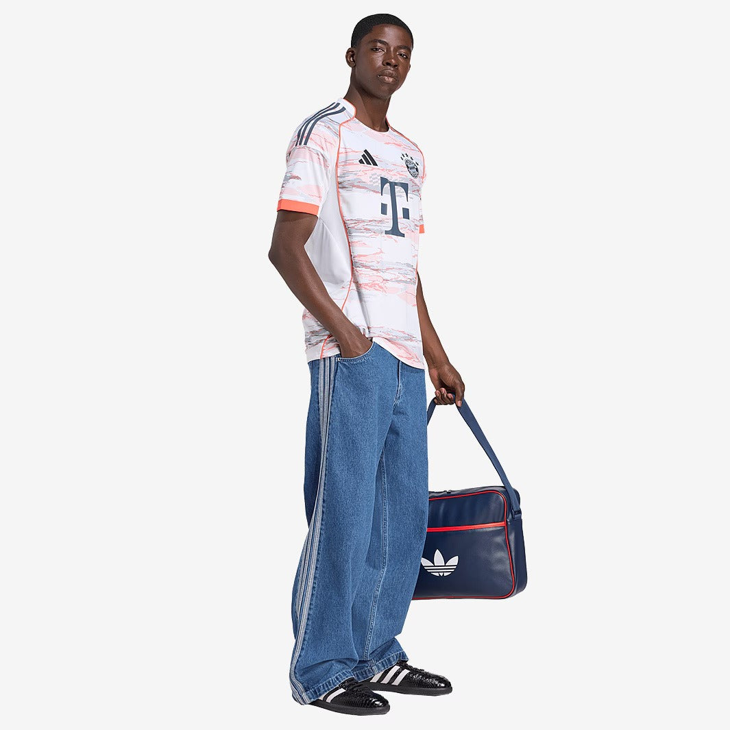 Maillot adidas Bayern de Munique 2025/26 II Fan