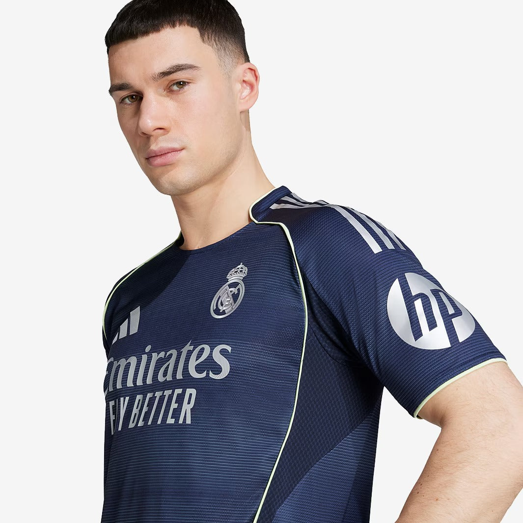 Maillot adidas Real Madrid 2025/26 II Joueur