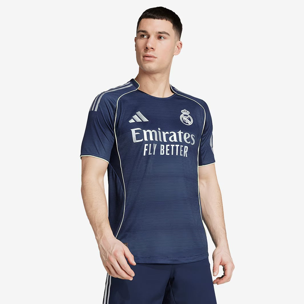 Maillot adidas Real Madrid 2025/26 II Joueur