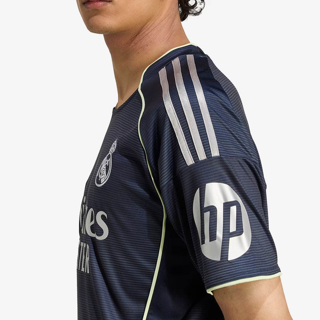 Maillot adidas Real Madrid 2025/26 II Fan