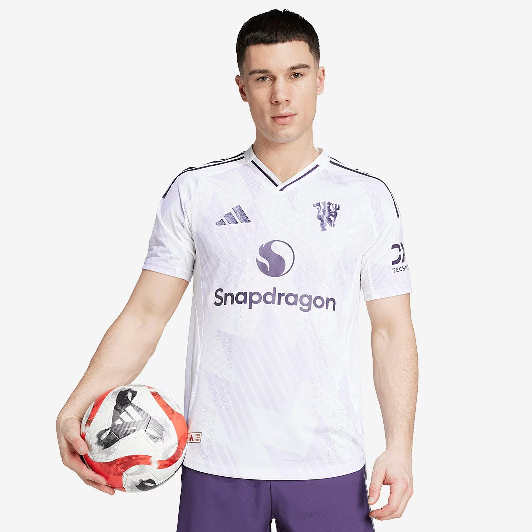 Maillot adidas Manchester United 2025/26 II Joueur
