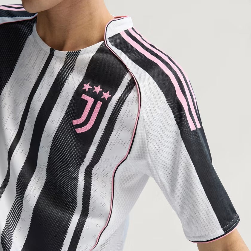 Maillot adidas Juventus FC 2025/26 I Joueur