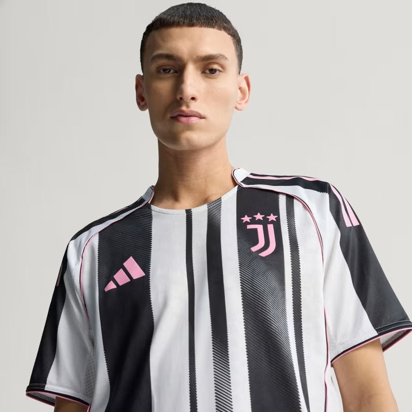 Maillot adidas Juventus FC 2025/26 I Joueur